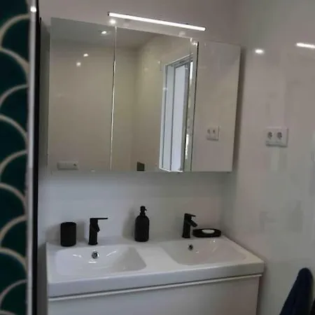 En Primera Linea De Mar Con Piscina Privada *